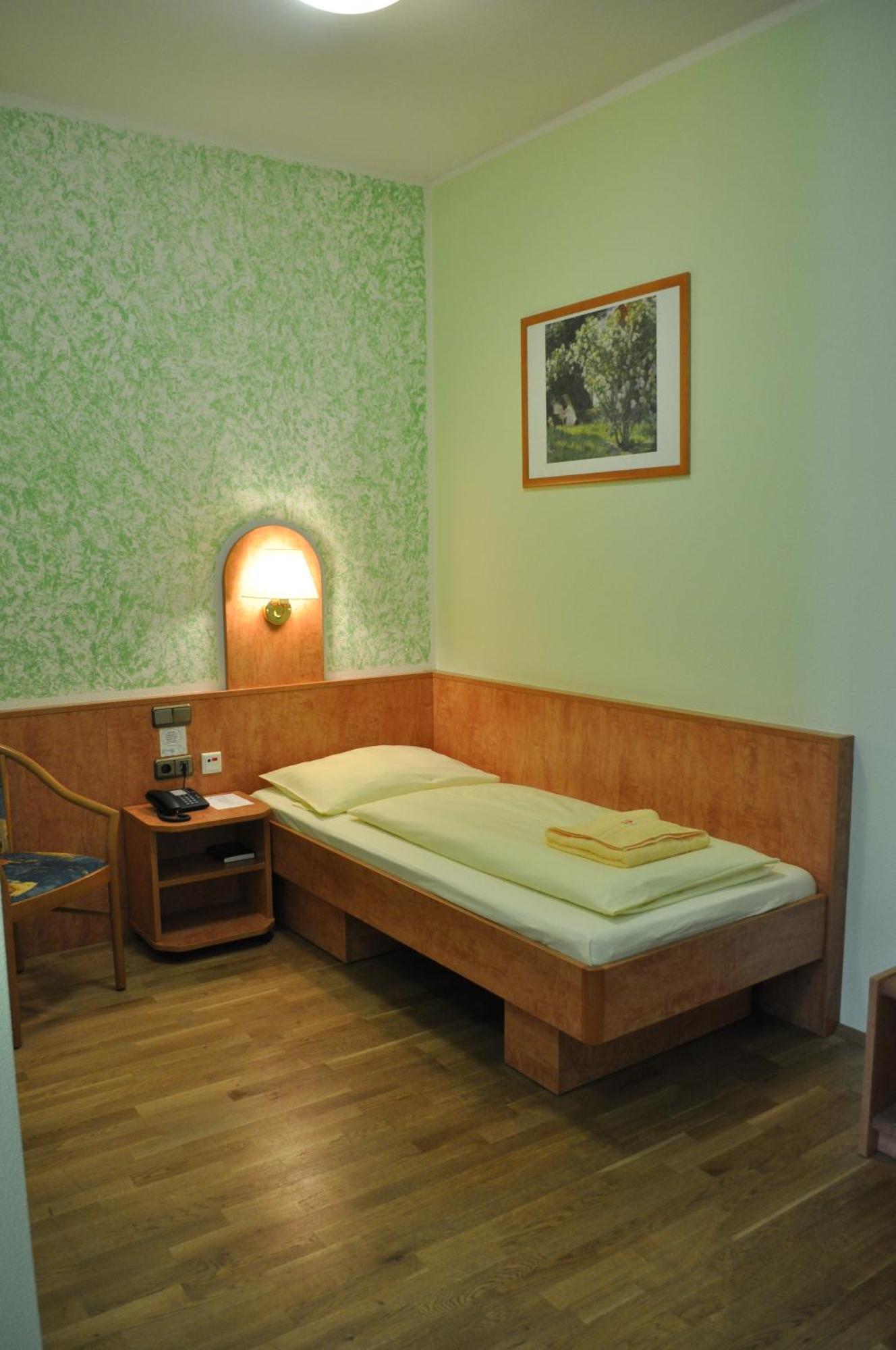 Schlosshotel Am Hainich Behringen  Δωμάτιο φωτογραφία